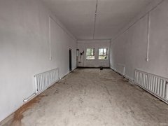 C11089阜康冰湖六队45平旺铺出租