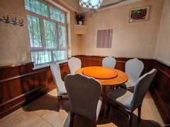 C11103公园北街181平餐厅出租