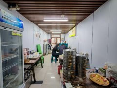 C11123四季风情园50平餐厅转让