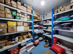 C11129长江路42小学北门25平快递驿站转让