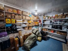 C11129长江路42小学北门25平快递驿站转让