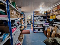 C11129长江路42小学北门25平快递驿站转让