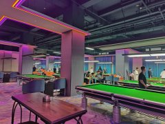 C11152祥云中街职业学校台球厅转让