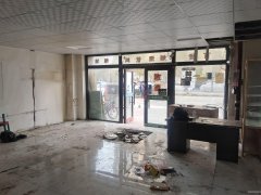 C11168位于昌吉市丁香园正门临街商铺出租