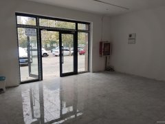 C11161昌吉市友好后面荷香雅苑小区门口商铺出租