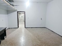 C11161昌吉市友好后面荷香雅苑小区门口商铺出租