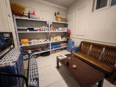 C11177大湾南路110平洗车店转让