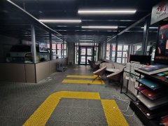 C11178钱塘江路三建北区250平汽车会所转让