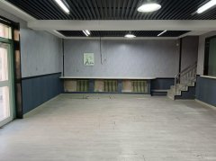 C11183位于昌吉建设路附近旺铺出租