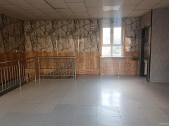 C11183位于昌吉建设路附近旺铺出租