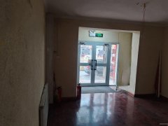 C11189位于昌吉市天山北路 市三小对面商铺出租