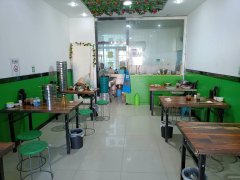 C11193位于昌吉市净化路艺园阳光小区临街早餐店转让