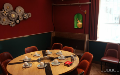 C11194位于呼图壁县西市路世纪嘉园临街餐饮店转让