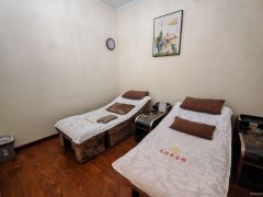 C11198昌吉乌伊西路滨河商业街105平足浴店转让