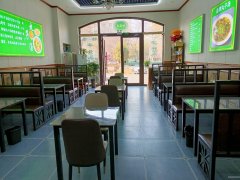 C11196位于昌吉市绿洲路海棠天街二期临街餐饮店转让