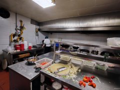 C11214鲤鱼山路金石榴500平餐厅转让