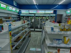 C11217位于昌吉海德花园旺铺品牌药店转让