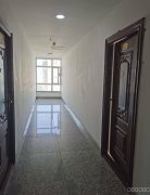 C11232位于青年南路华东容锦写字间出租