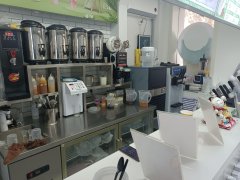 C11255位于昌吉市建国西路都市家园附近临街饮品店转让