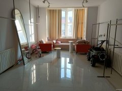 C11257位于五家渠市富强路步行街内服装店低价急转