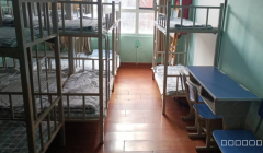 C11261位于昌吉市中山南路中山商务广场附近小饭桌转让