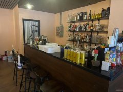 C11271位于乌市蓝调一品小区小酒馆转让