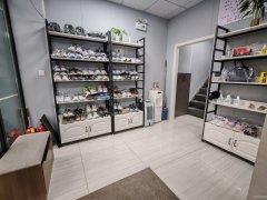 C11282万科天山府锦园72平洗鞋店转让