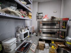 C11285万科璟曜里60平旺铺转让