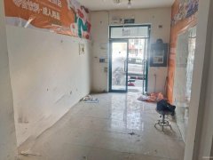 C11288位于昌吉市绿洲南路新加坡花园东门商铺出租