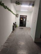 C11297昌吉市绿洲南路越进大院临街两套门面出租