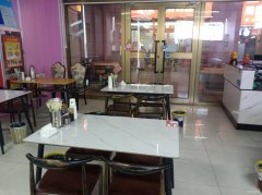 C11329位于昌吉市融投小镇昌吉学院附近临街快餐店转让