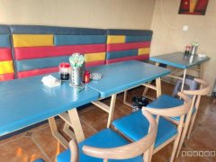 C11332位于昌吉特变森林花园麻辣烫店转让