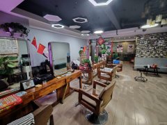 C11340大湾北路百信幸福苑75平美发店转让