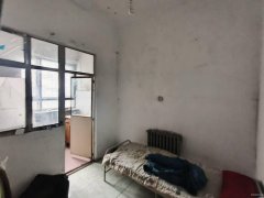 C11342昌吉健康东路沿街店铺出租