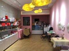 C11363店面转让 呼图壁县乌伊东路皇城二号楼下