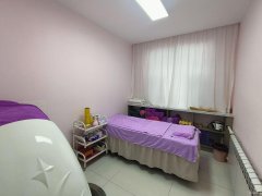 C11397开发区逸仙小区经营中美容店低价转让