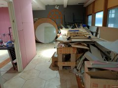 C11403位于乌市中山路步行街内二层商铺出租