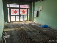 C11408位于呼图壁万德商贸城内B19号1/5—2/5号商