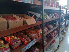 C11411位于昌吉市宁边西路农机局家属院临街便利店转让