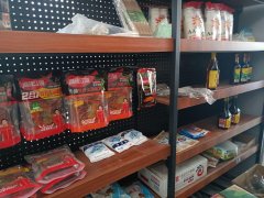 C11411位于昌吉市宁边西路农机局家属院临街便利店转让