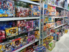 C11413位于五家渠汇嘉步行街负一楼玩具店低价急转