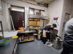 C11419青田五巷70平品牌外卖店转让