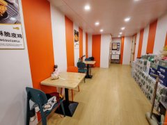 C11428万达金街2期100平餐厅转让