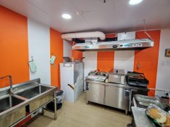 C11428万达金街2期100平餐厅转让