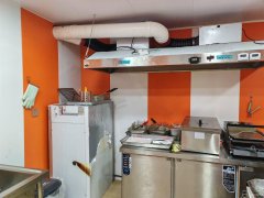 C11428万达金街2期100平餐厅转让