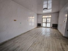 （成功案例）C11429呼图壁政府家属院门口108平旺铺出租