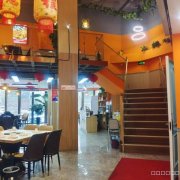 C11439位于昌吉乌伊路与北京路营业中火锅店转让