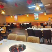 C11439位于昌吉乌伊路与北京路营业中火锅店转让