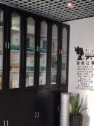 C11449昌吉市红旗东路海棠公馆四期临街经营中美容店转让