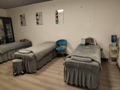 C11449昌吉市红旗东路海棠公馆四期临街经营中美容店转让